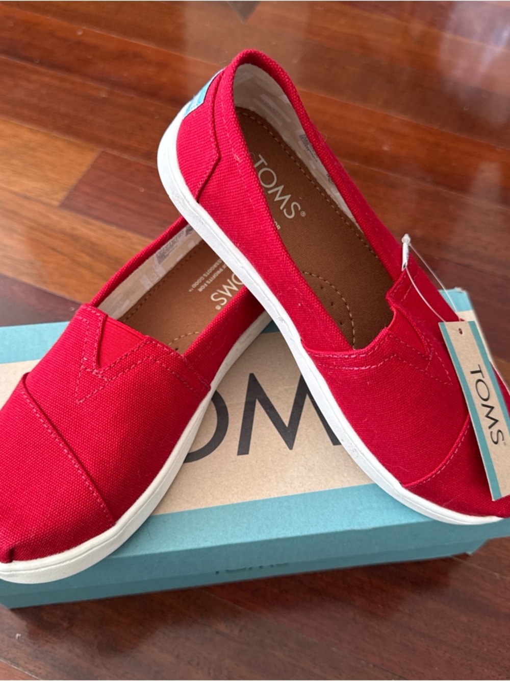 Kids Toms Classic Red Canvas Slip-On Flats Size 3
